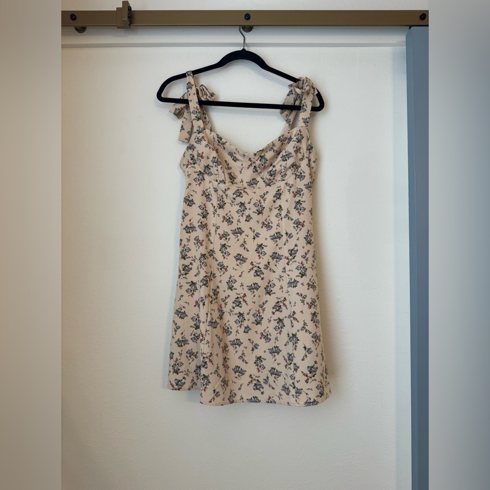 Light Pink Floral Print Mini Dress- Medium
